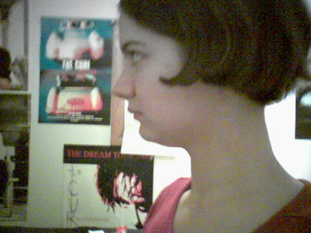 jesus christ i have a freaky huge neck.