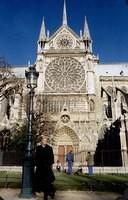 Dan in front of Notre Dame